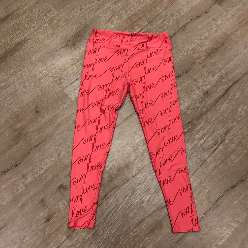 Lularoe Valentines Day ( love ) leggings